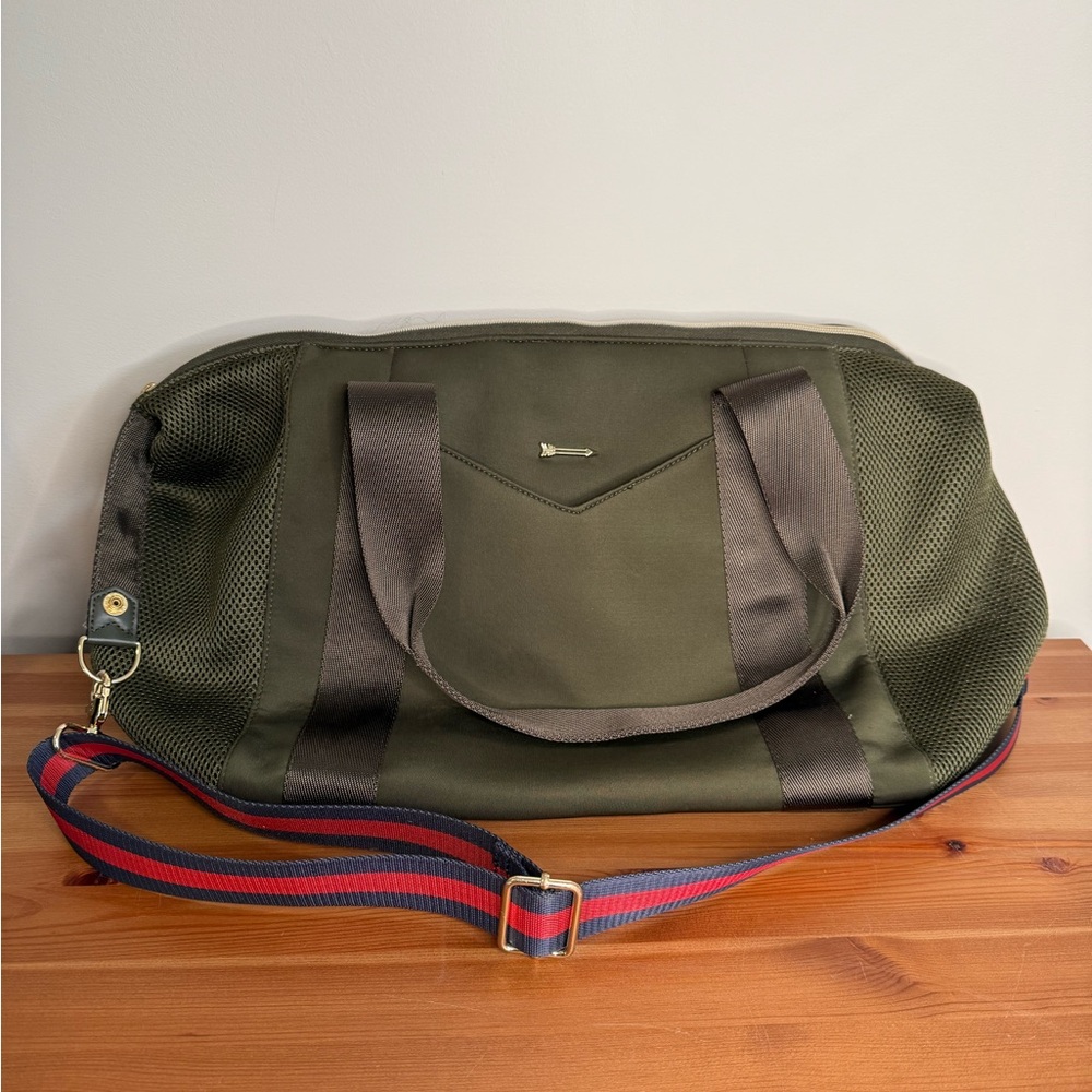 Olive Green Weekend Duffel Bag with Striped Shoulder Strap